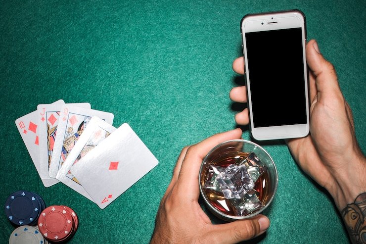 Tampilan status transaksi di perangkat mobile